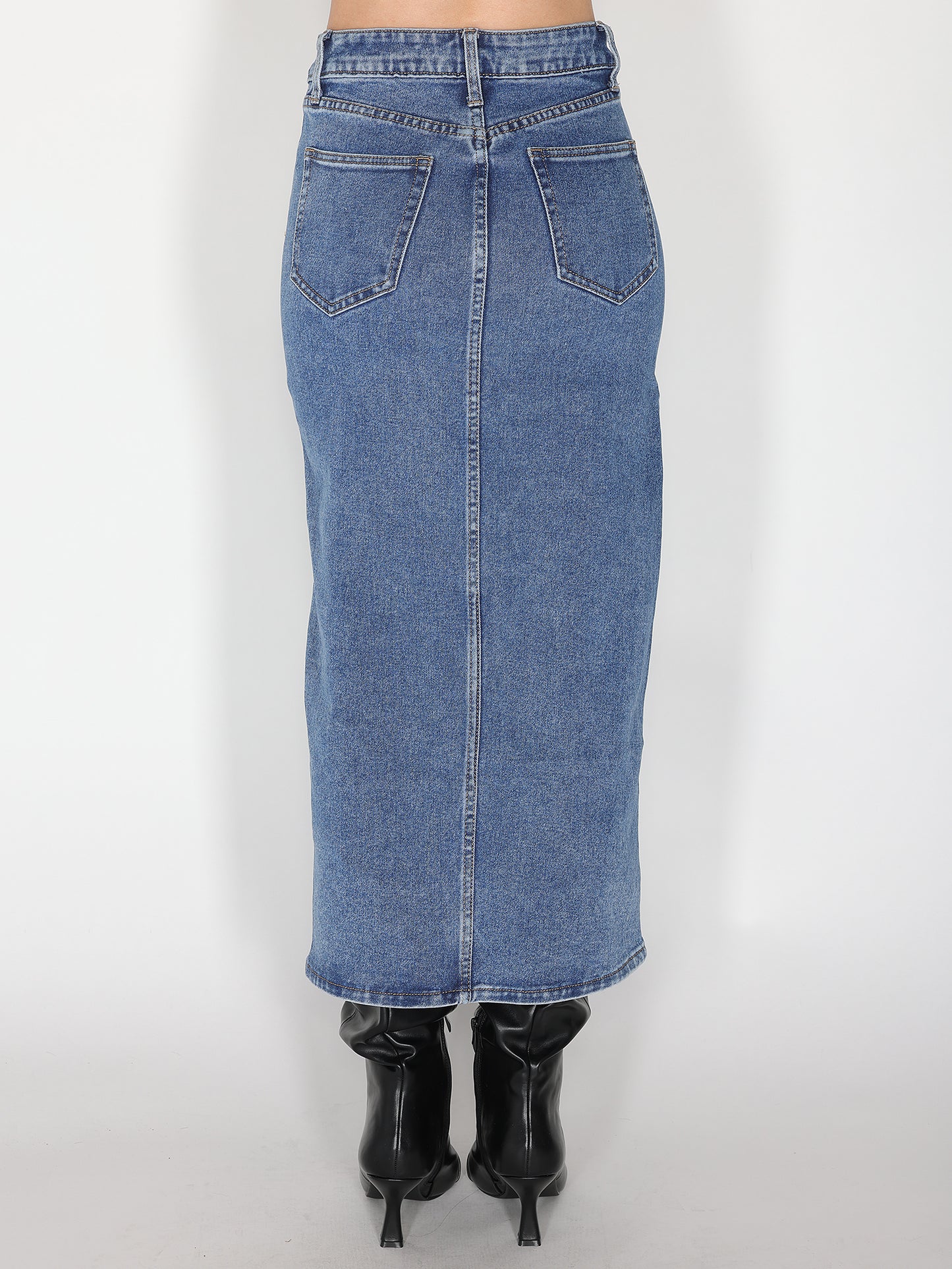 Gonna tubino in denim con strass