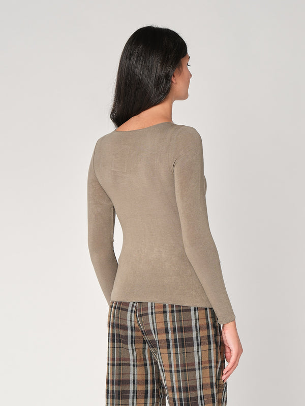 Maglia collo barchetta