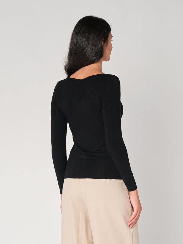 Maglia collo barchetta