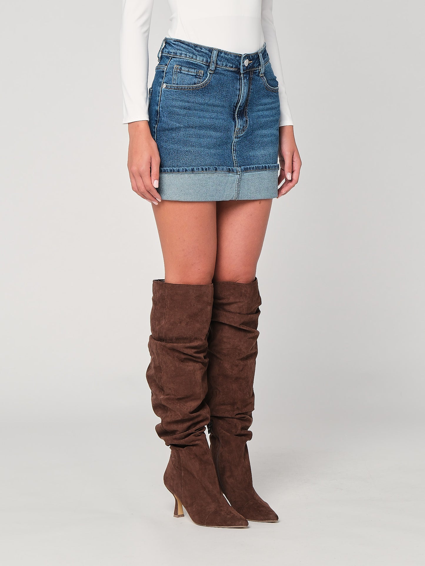 Minigonna jeans con risvolto