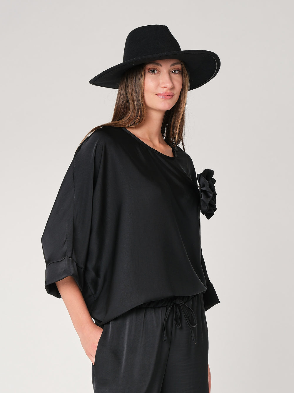 Maglia in raso larga