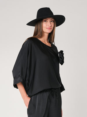 Maglia in raso larga