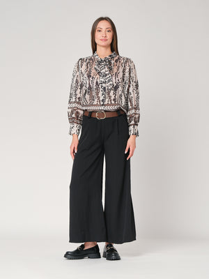 Camicia in fantasia con fiocco