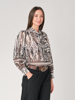 Camicia in fantasia con fiocco
