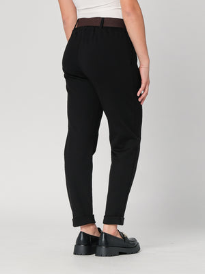 Pantalone in punto Milano