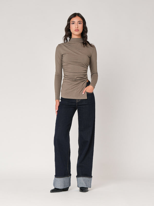 Maglia arricciata con punte