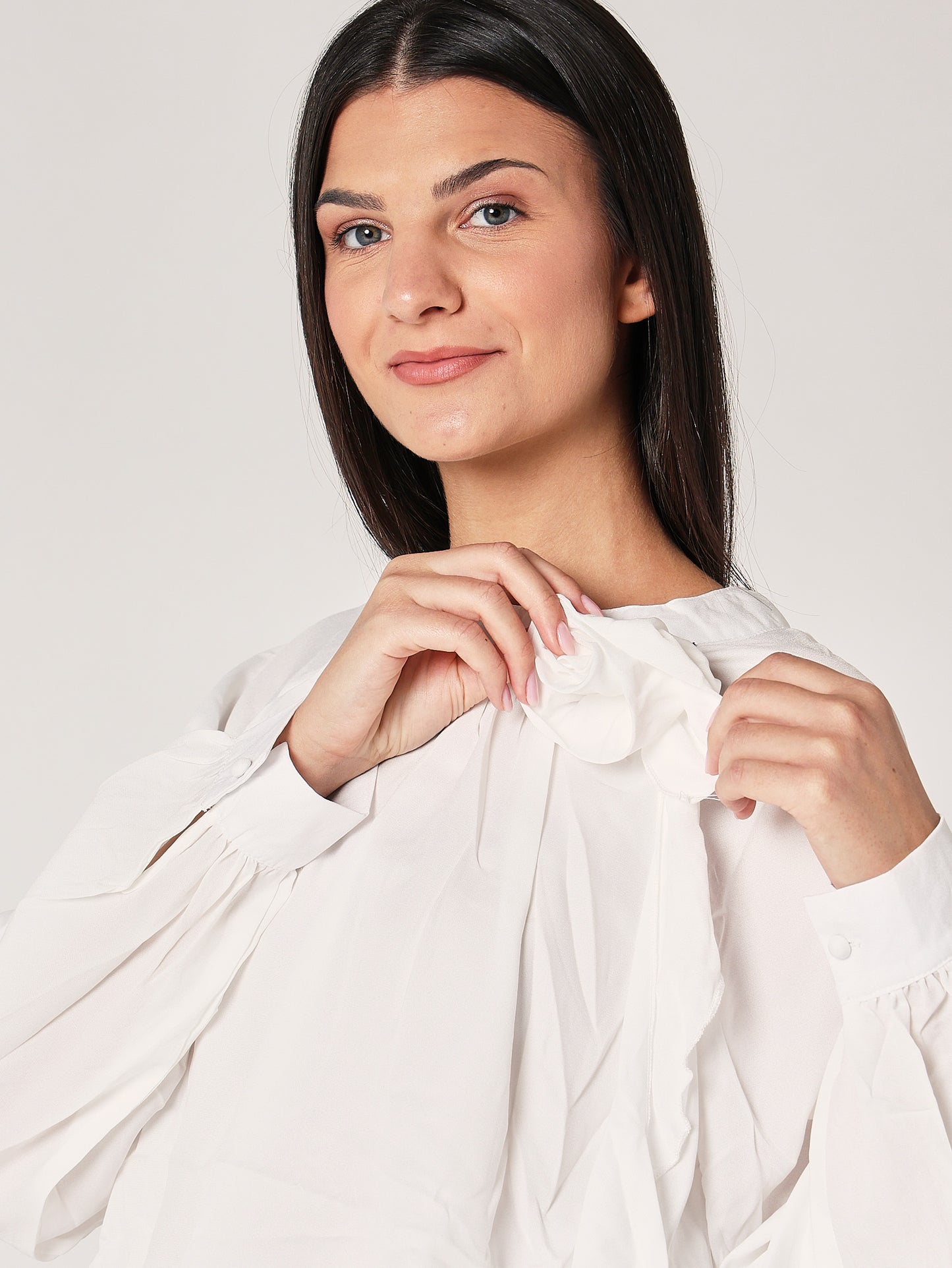 Ballonpullover mit Rosenapplikation