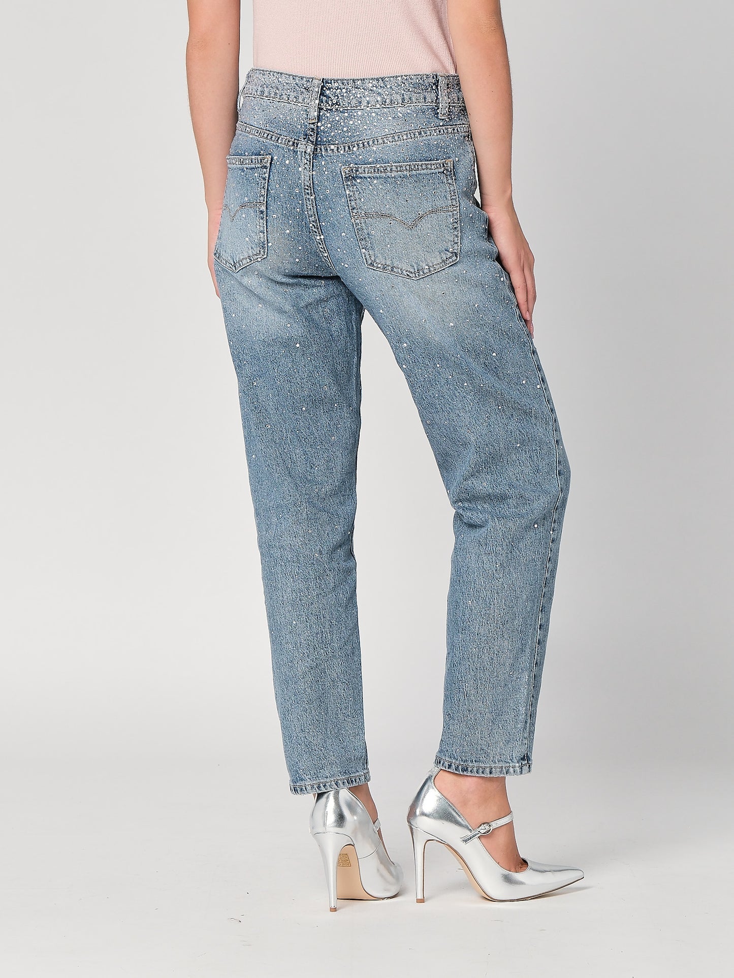 Jeans gamba larga con strass