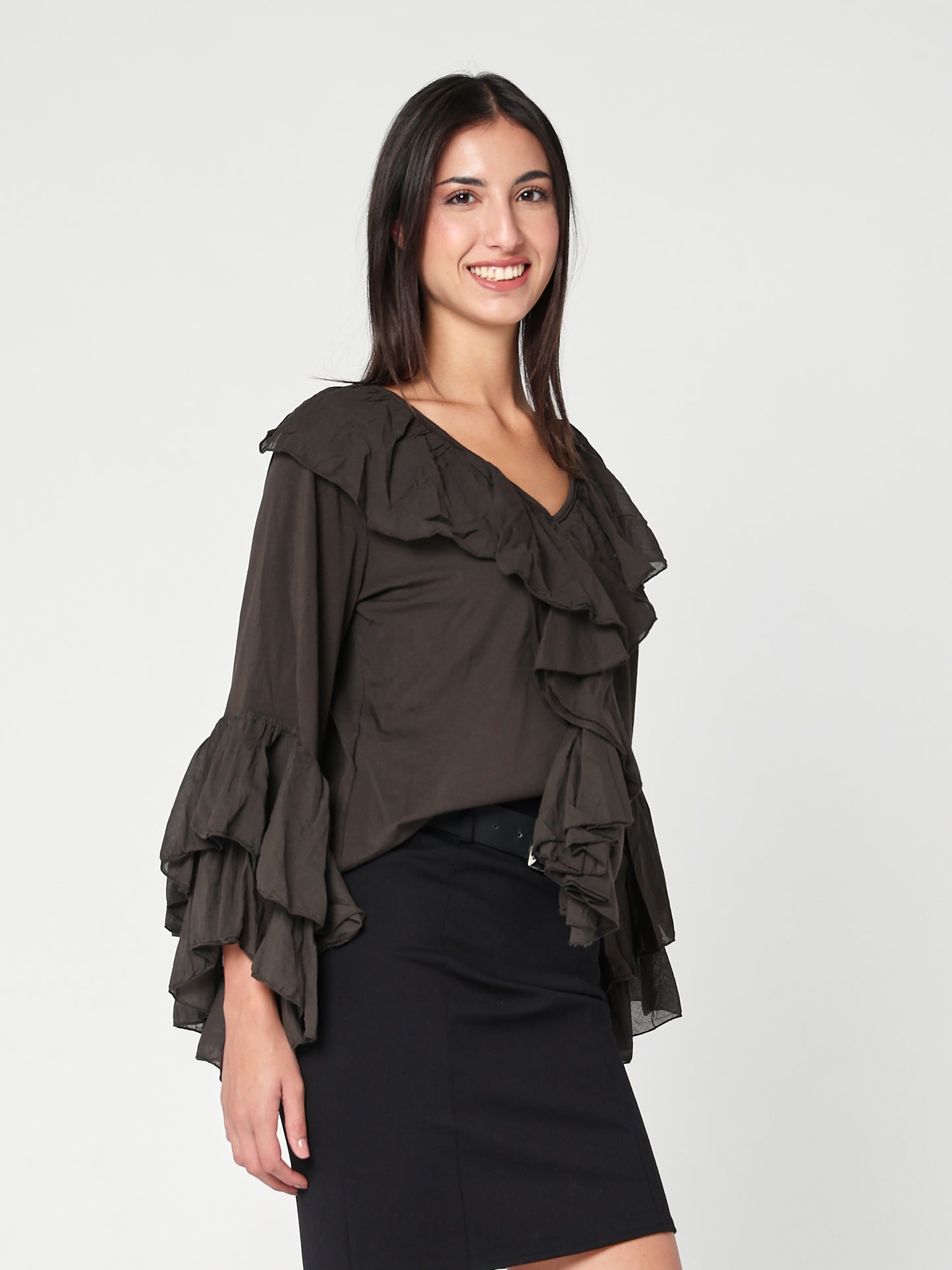 Baumwollpullover mit V-Ausschnitt und Rüschen