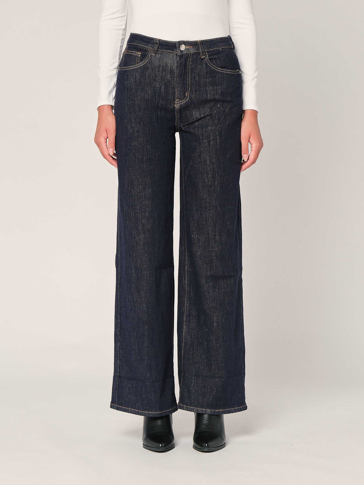 Jeans palazzo con risvolto