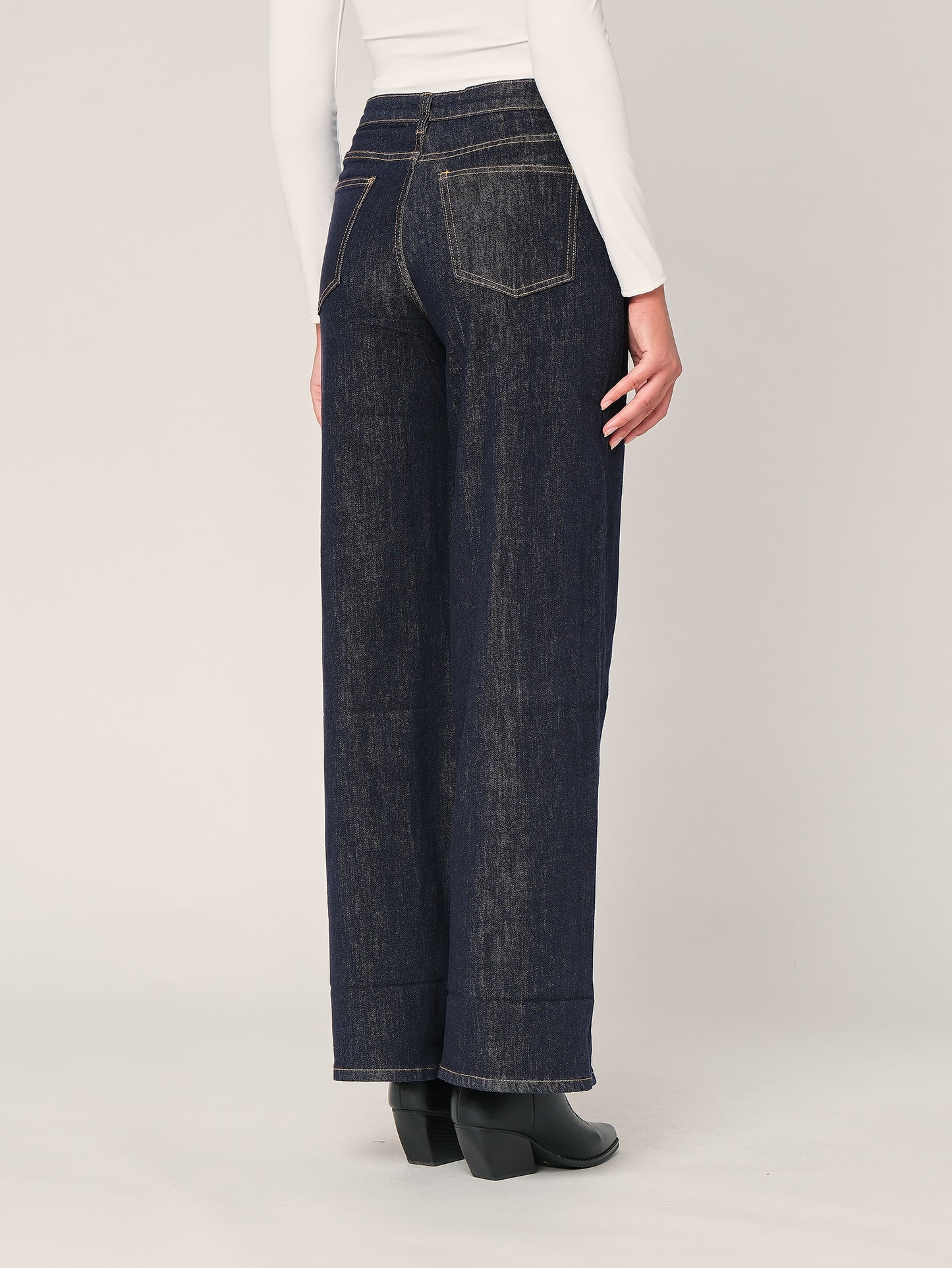 Jeans palazzo con risvolto