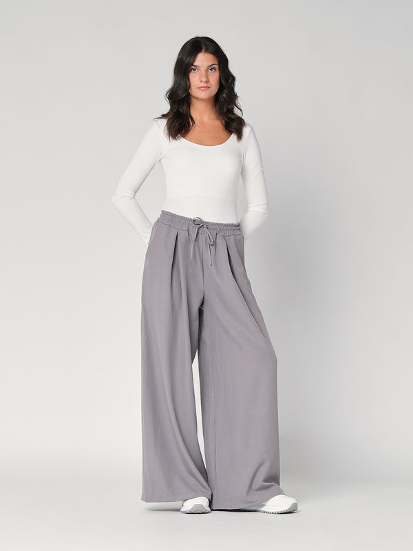 Pantalone palazzo con pinces