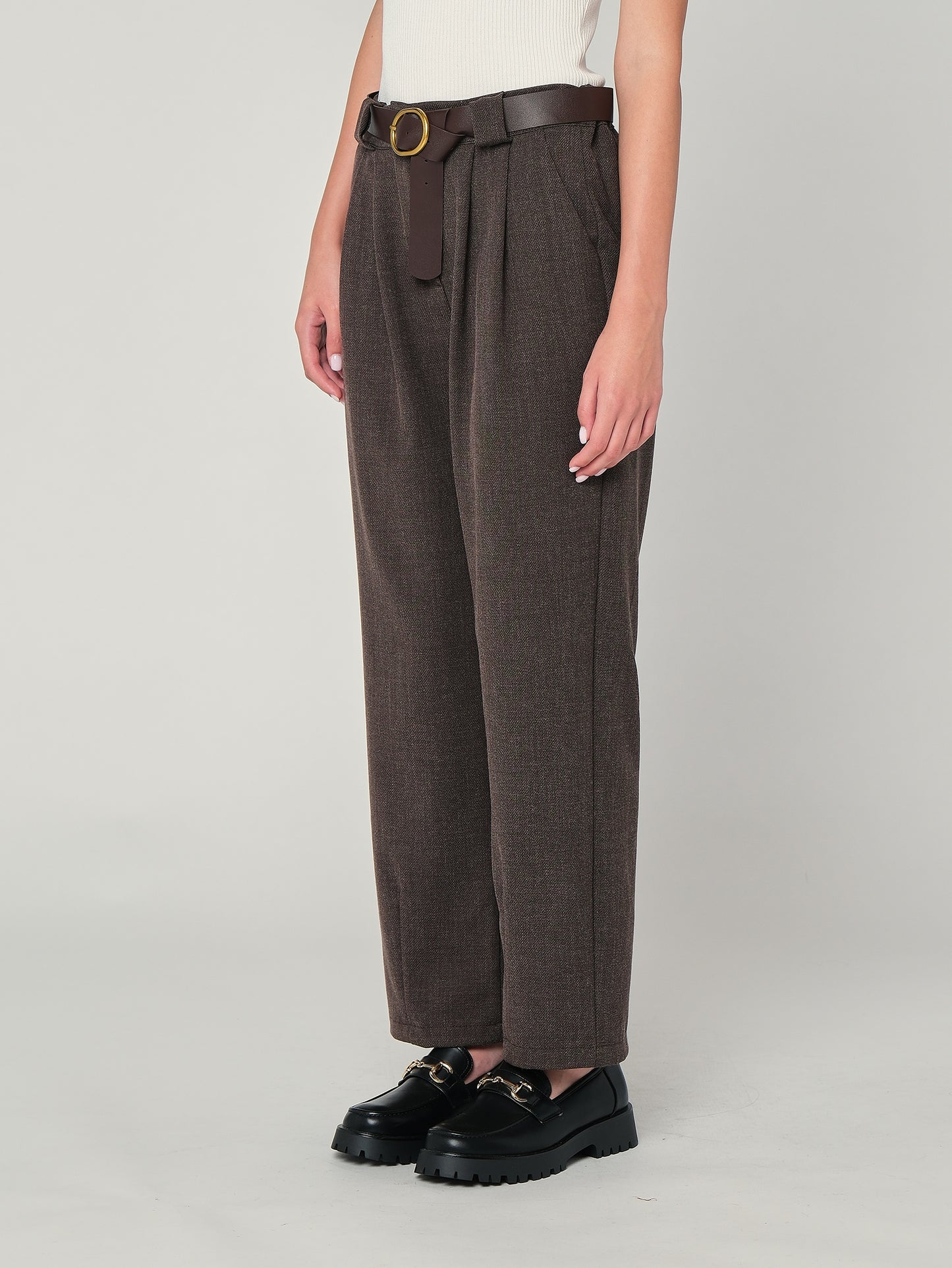 Pantalone con cintura