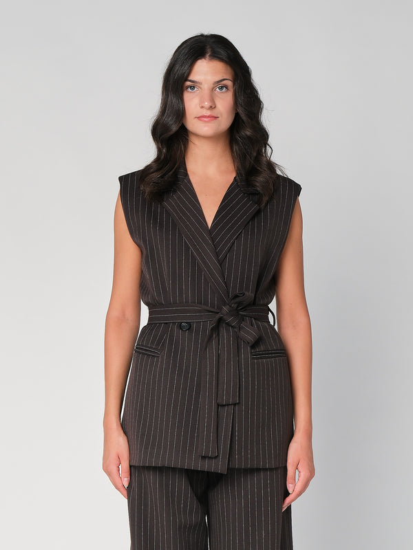 Gilet a righe con cintura
