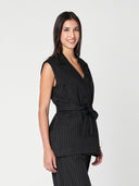 Gilet a righe con cintura
