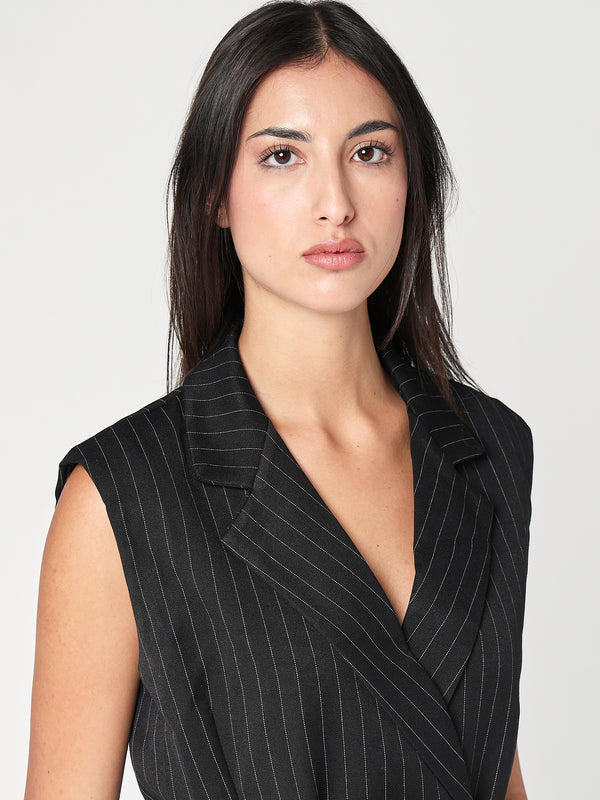 Gilet a righe con cintura