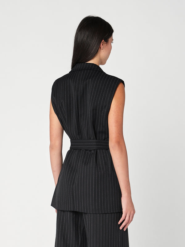 Gilet a righe con cintura