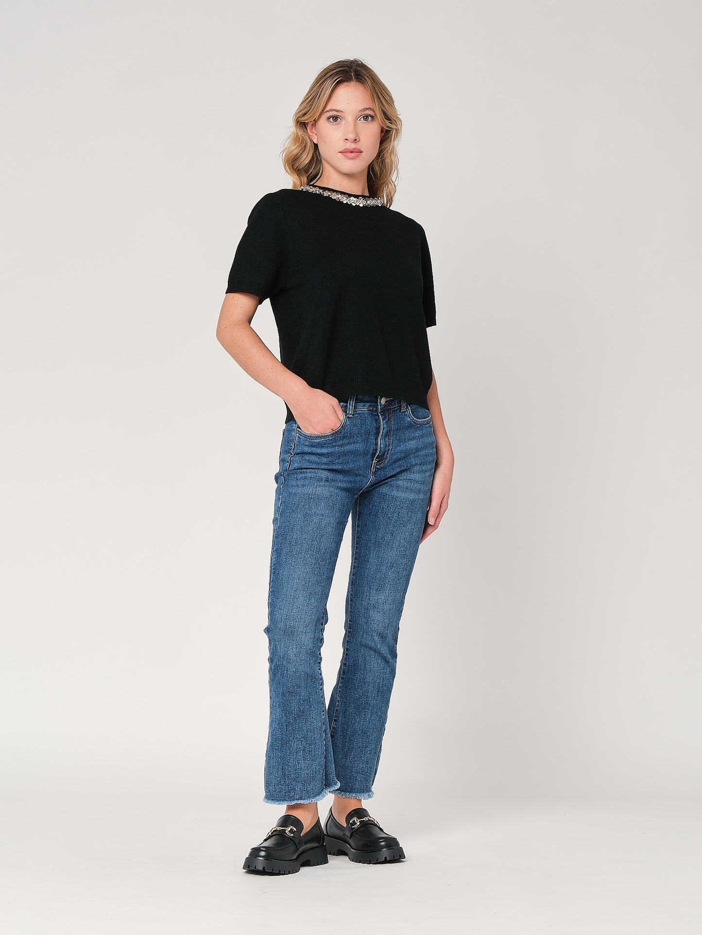 Paillettenkragenpullover