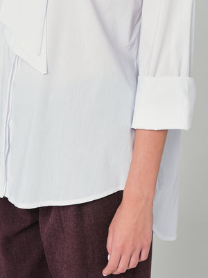 Camicia con cravatta gioiello