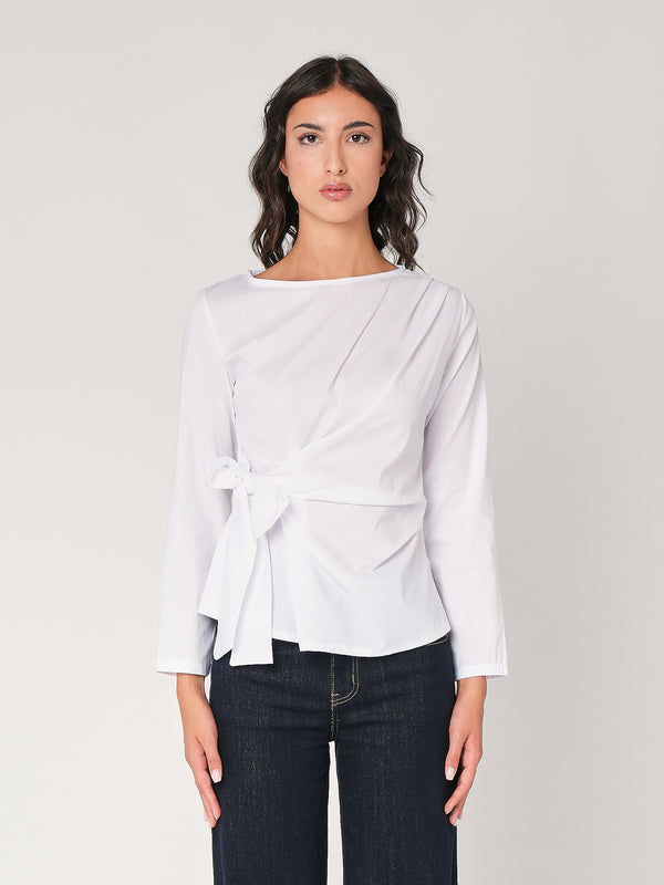 Camicia con nodo a lato
