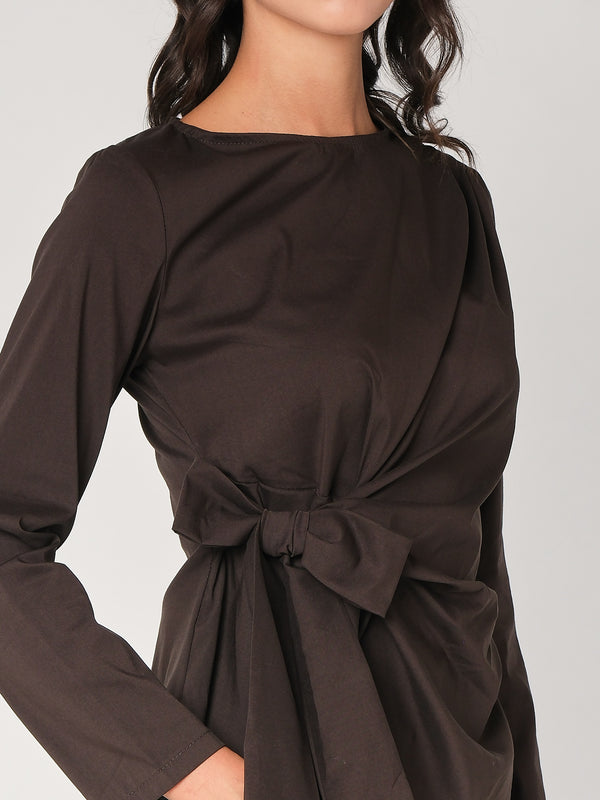 Camicia con nodo a lato