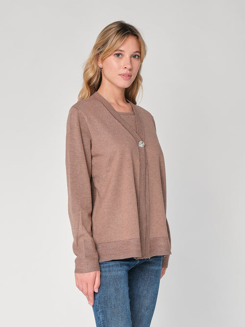 Maglia con profilo lurex e bottoni gioiello
