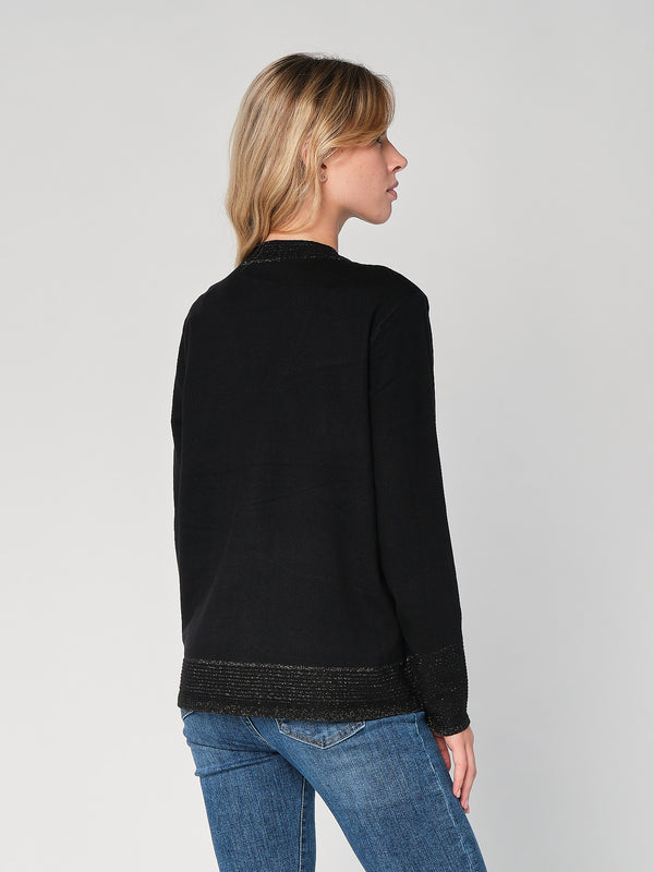 Maglia con profilo lurex e bottoni gioiello