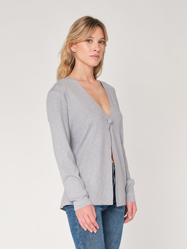 Cardigan con bottone