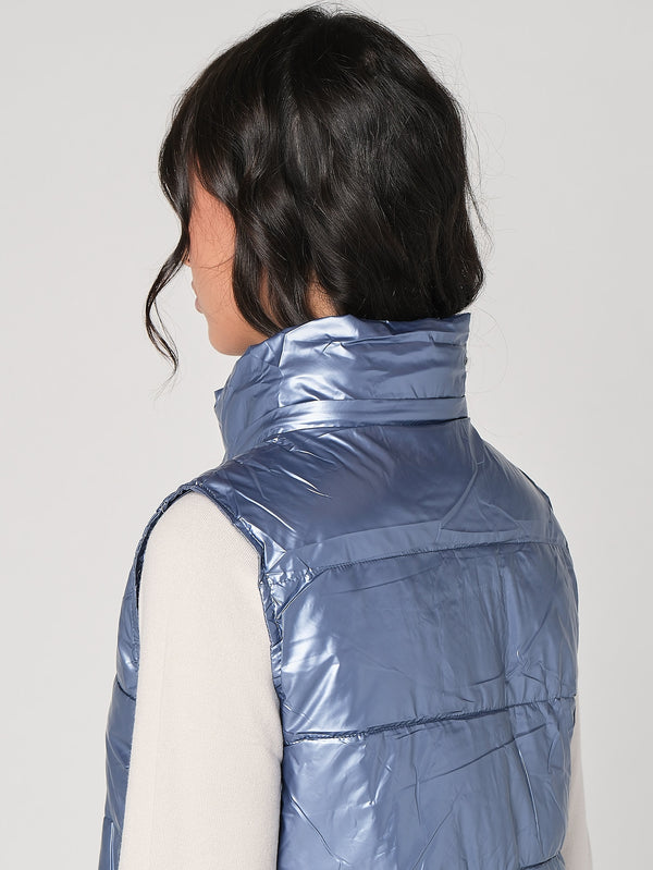 Gilet laminato con cappuccio