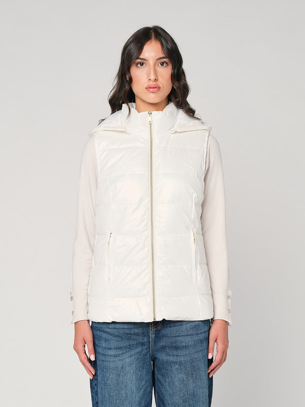 Gilet laminato con cappuccio