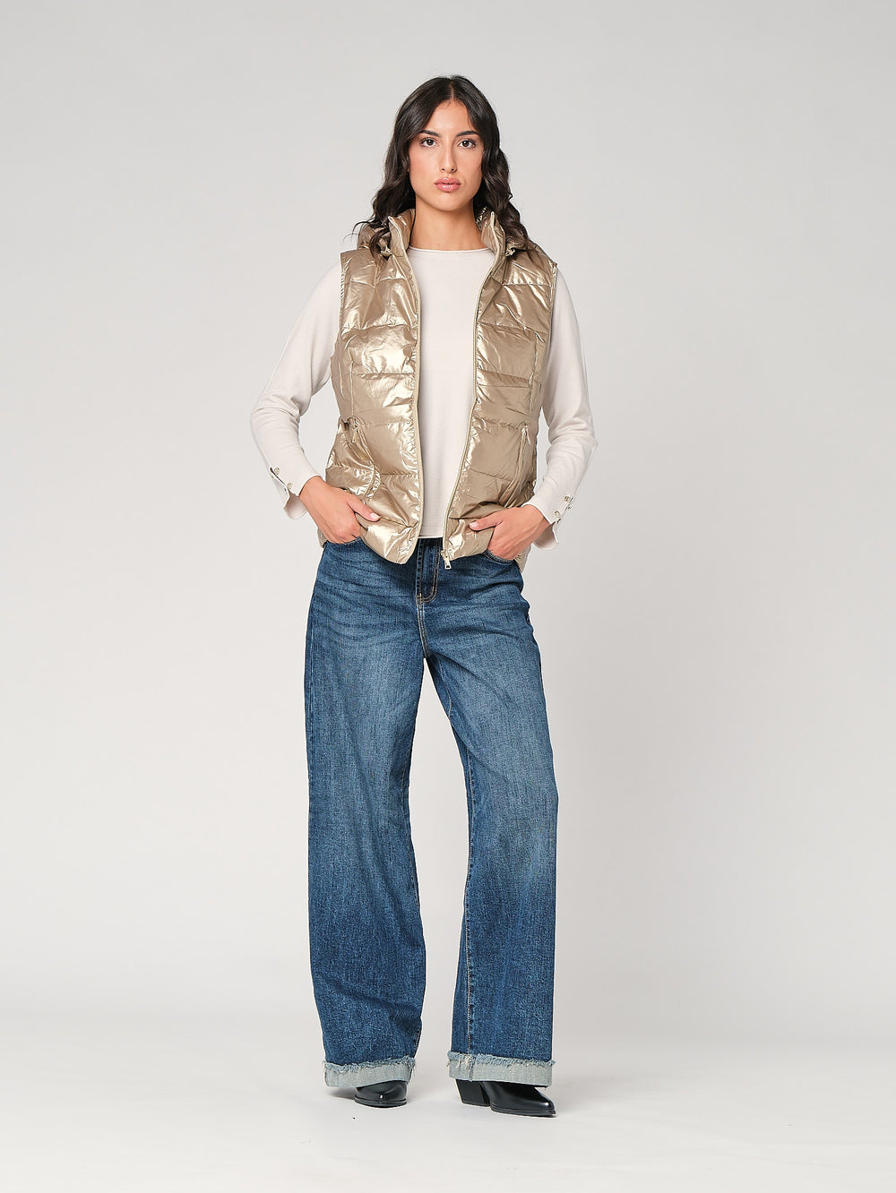 Gilet laminato con cappuccio