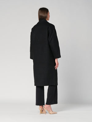 Cappotto con un bottone