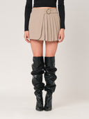 Shorts con plisse davanti