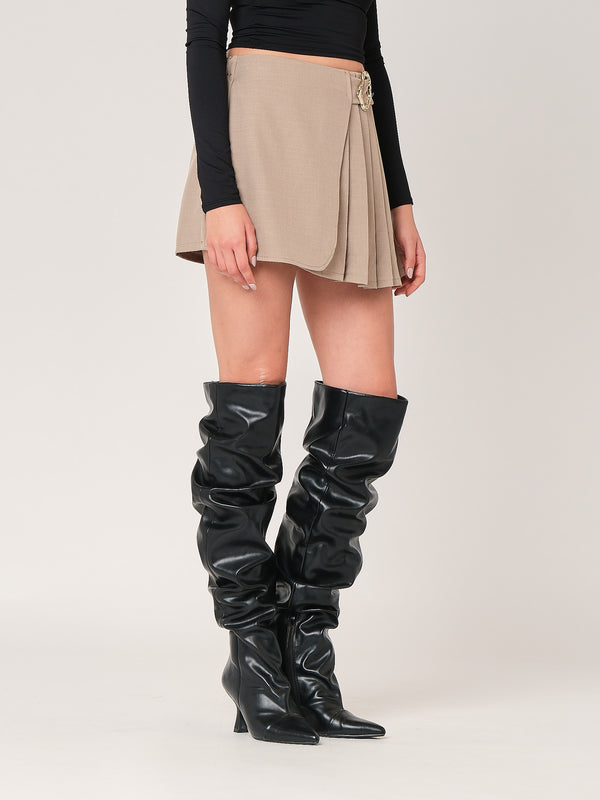 Shorts con plisse davanti