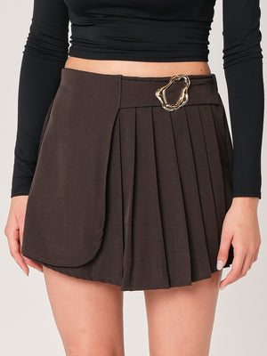 Shorts con plisse davanti