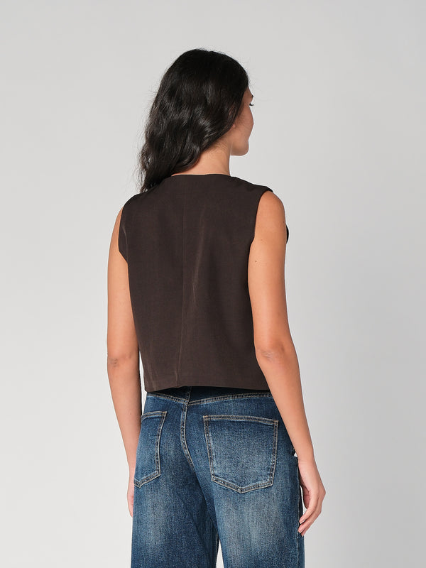 Gilet con bottone oro