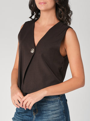 Gilet con bottone oro