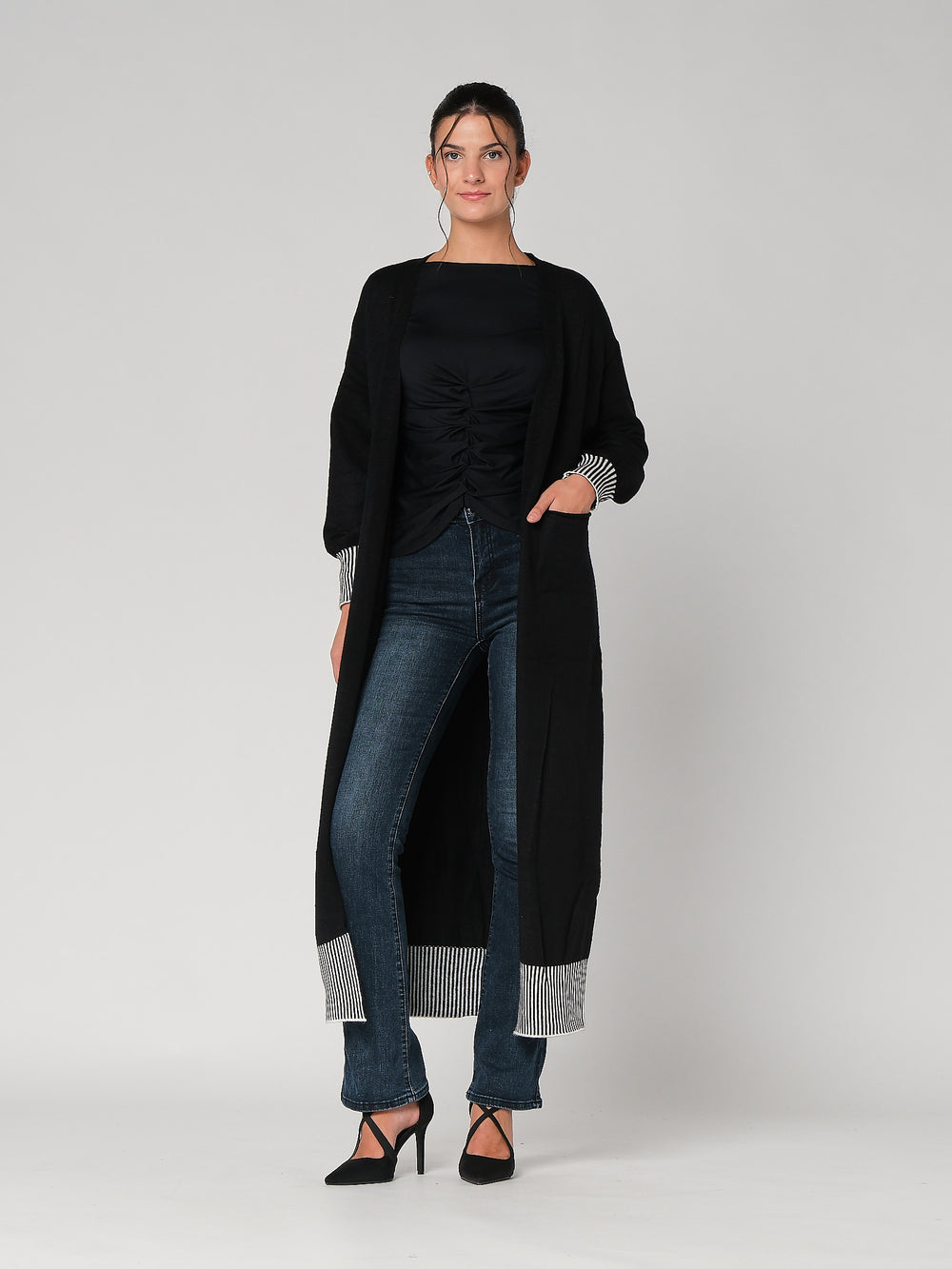 Cardigan lungo con tasche