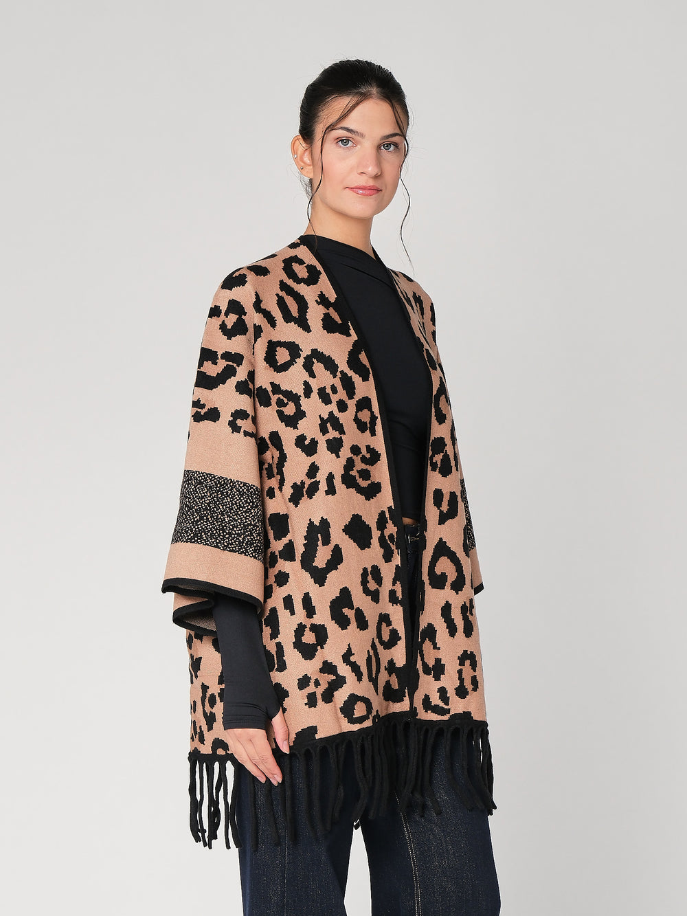 Cardigan maculato con frange