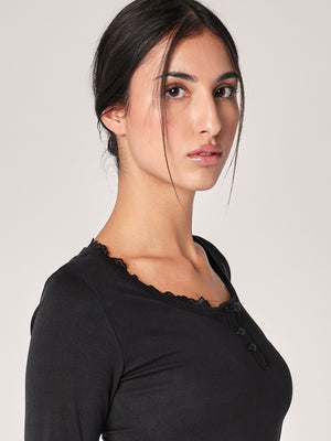 Maglia collo pizzo