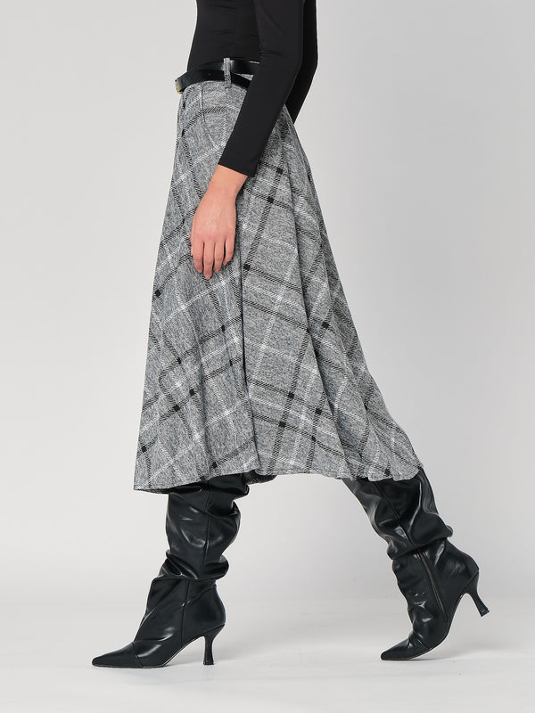 Ausgestellter Karorock