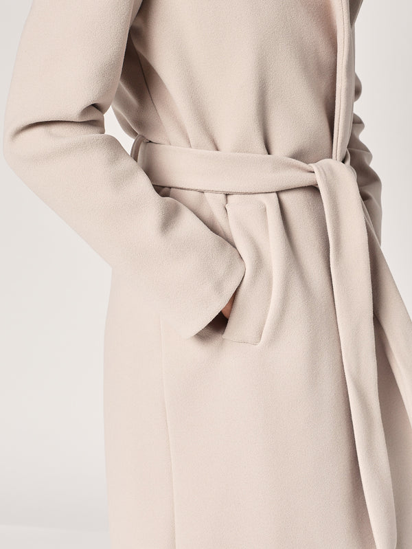 Cappotto con cintura