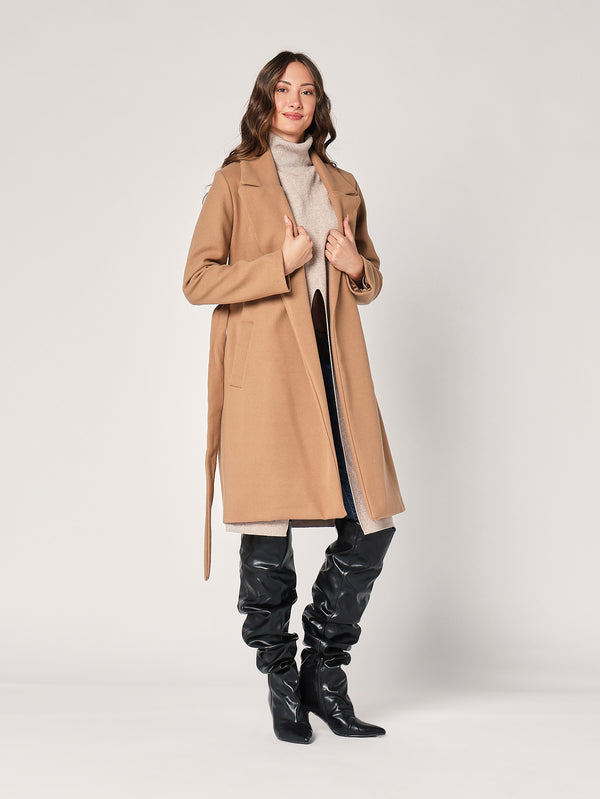 Cappotto con cintura