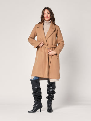 Cappotto con cintura