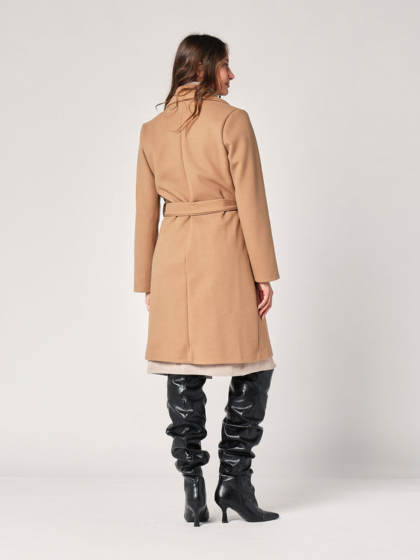 Cappotto con cintura