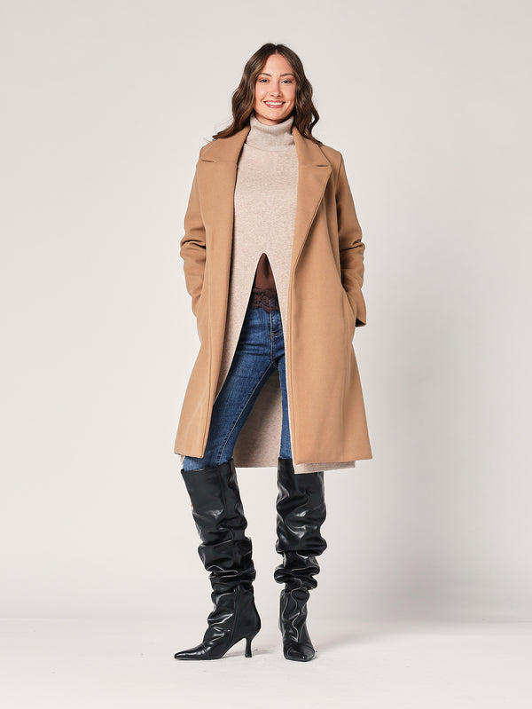 Cappotto con cintura