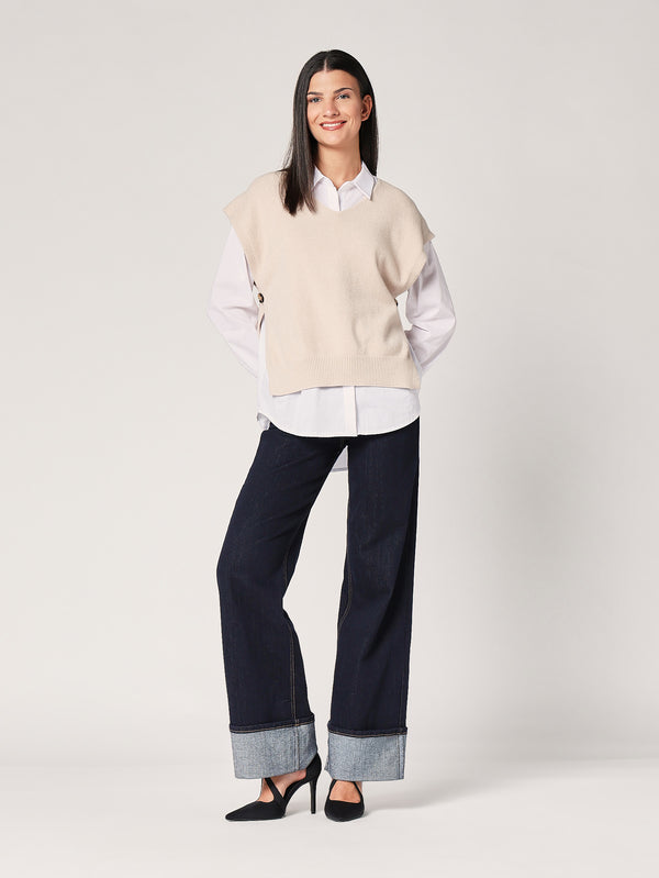 Gilet con bottoni a lato