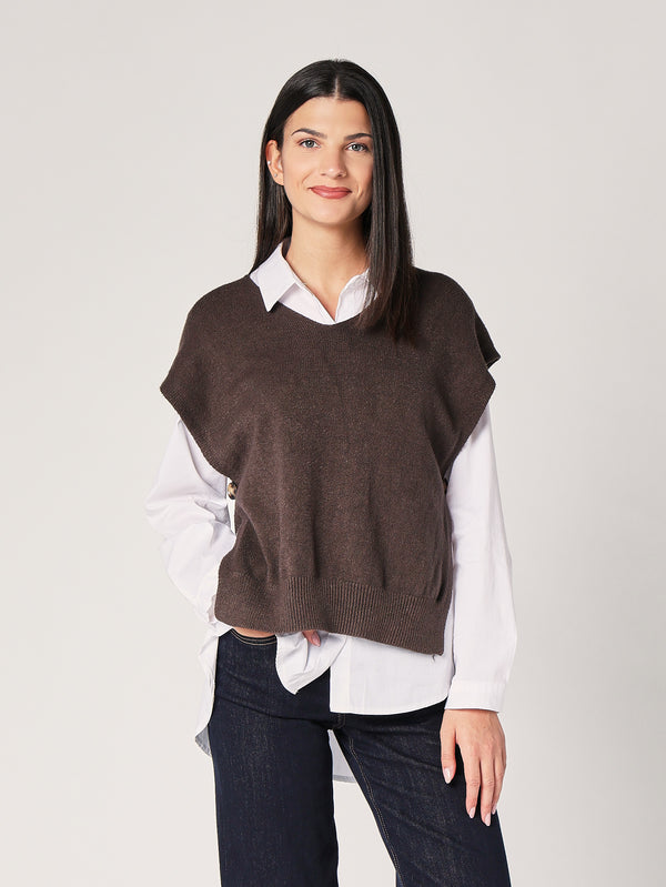 Gilet con bottoni a lato
