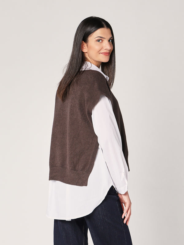 Gilet con bottoni a lato
