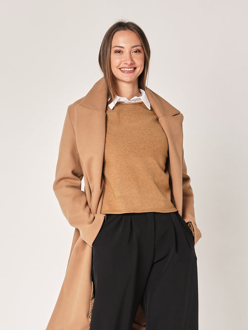 Kurzer Pullover mit Rundhalsausschnitt